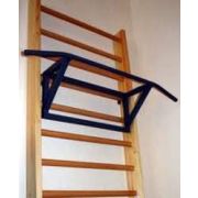 Турник навесн.на гимн. стенку (мет) с шир.хв.ц.св.